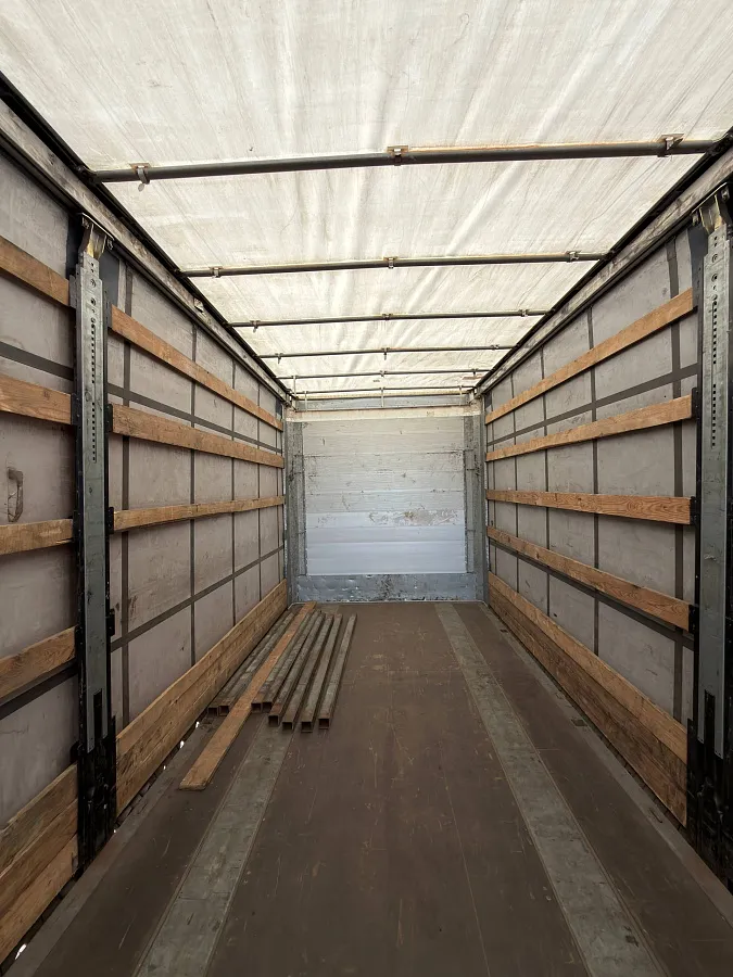 Полуприцеп штора Schmitz Cargobull SCS 24/L E B — фото, цена, характеристики