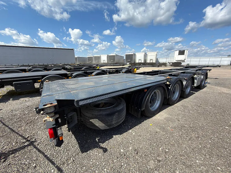 Полуприцеп контейнеровоз Тонар K4-U (99891) из нашего арендного парка — Контейнеровозы в лизинг и аренду