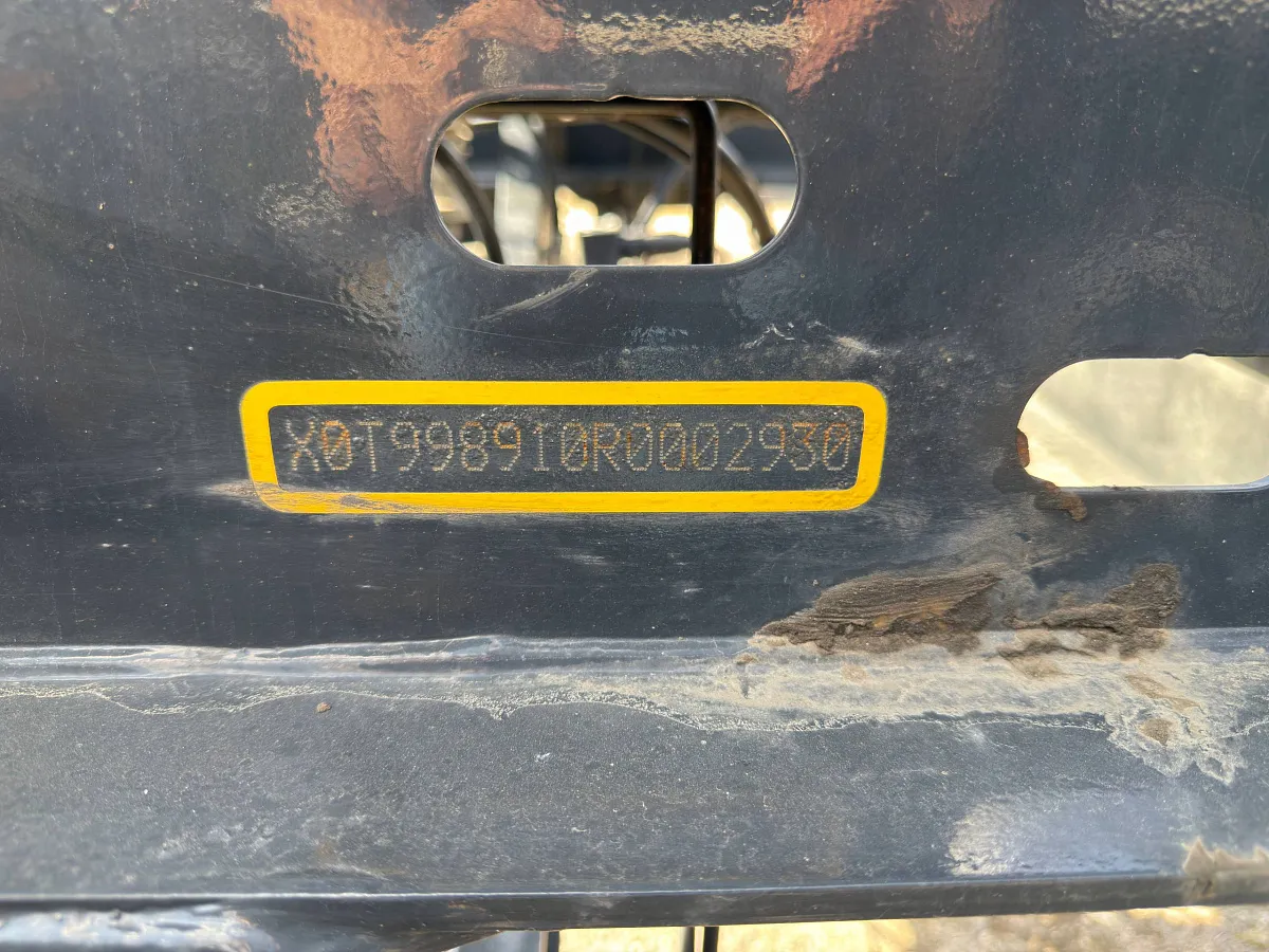 Полуприцеп контейнеровоз Тонар K4-U (99891) из нашего арендного парка — фото, цена, характеристики